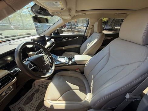 Certified 2022 Lincoln Nautilus Reserve w/ Equipment Group 201A image 14