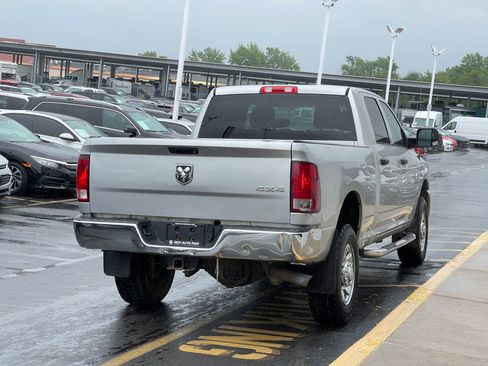 Used 2016 RAM 3500 Tradesman w/ Chrome Appearance Group AWD/4WD image 3