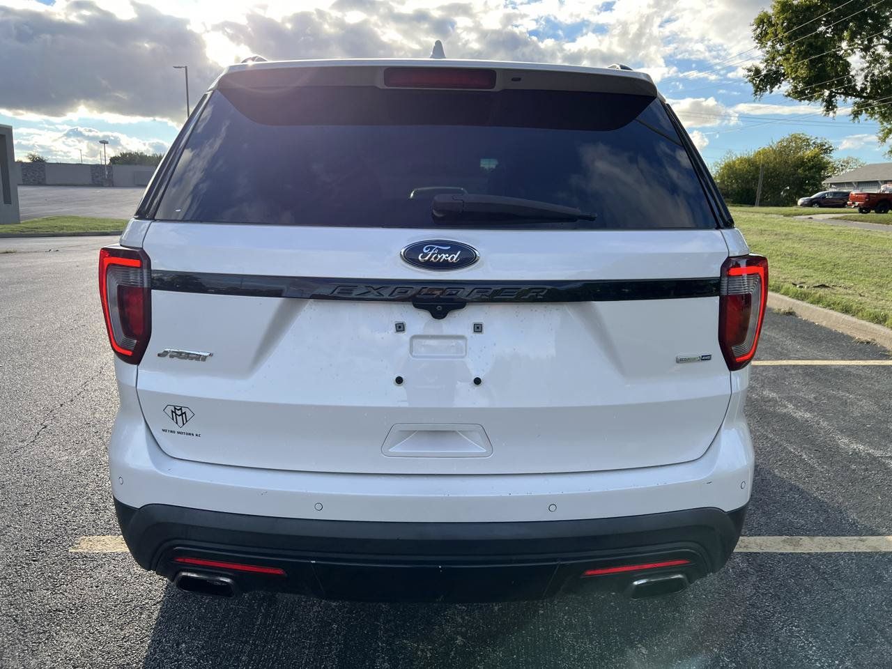 Used 2016 Ford Explorer Sport w/ Equipment Group 401A AWD/4WD image 4