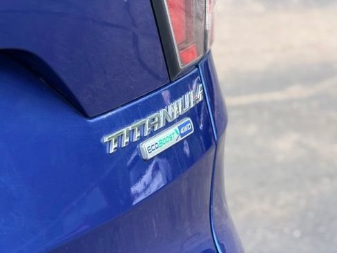 Used 2017 Ford Escape Titanium AWD/4WD image 26