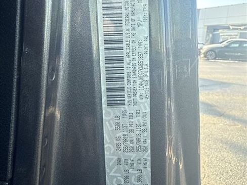 Used 2019 Jeep Wrangler Unlimited Sahara image 11