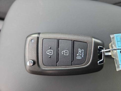 New 2026 Hyundai Venue SE image 34