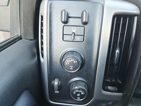 Used 2017 GMC Sierra 1500 SLE w/ SLE Value Package image 30