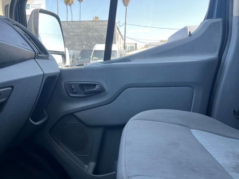 Used 2019 Ford Transit 250 148 High Roof Extended image 20