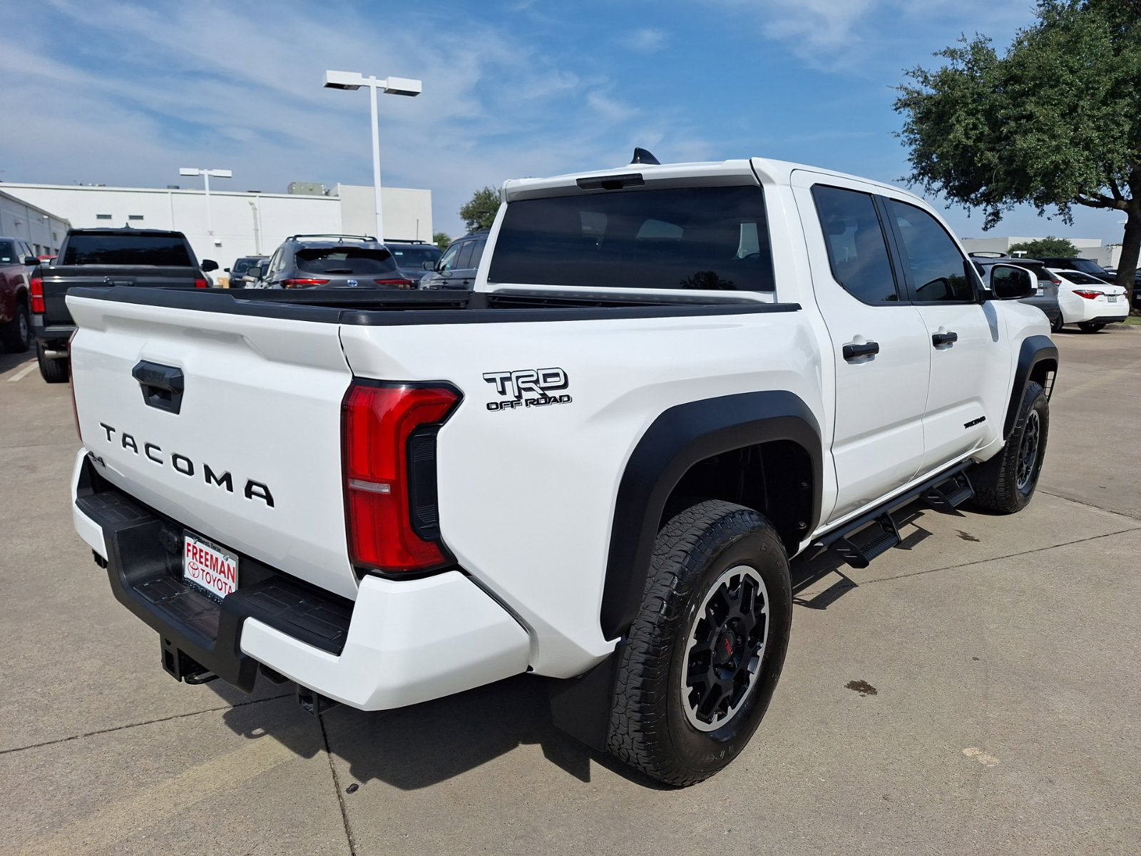 Used 2024 Toyota Tacoma TRD Off-Road AWD/4WD image 6