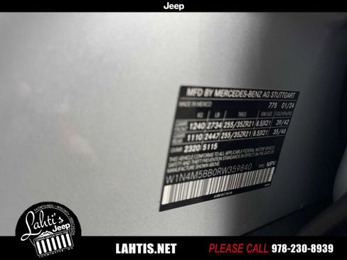 Used 2024 Mercedes-Benz GLB 35 AMG 4MATIC image 23