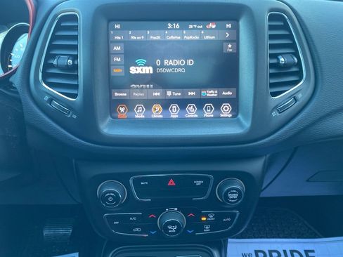 Certified 2020 Jeep Compass Trailhawk w/ Cold Weather Group image 28