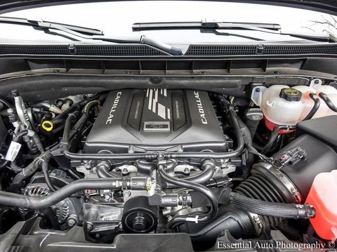 Used 2024 Cadillac Escalade V w/ LPO, ONYX Package image 30