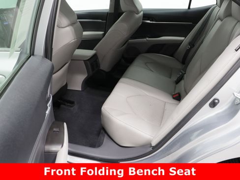 Used 2024 Toyota Camry XLE image 29