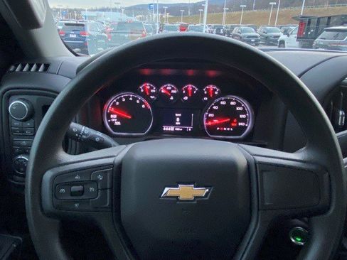 Certified 2025 Chevrolet Silverado 1500 Custom image 13