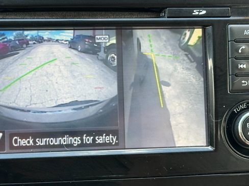 Used 2016 Nissan Rogue SL w/ SL Premium Package image 44