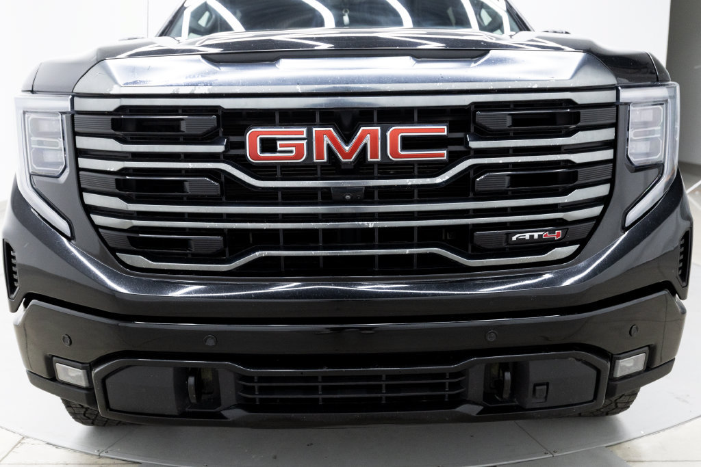 Used 2024 GMC Sierra 1500 AT4 w/ Technology Package AWD/4WD image 25
