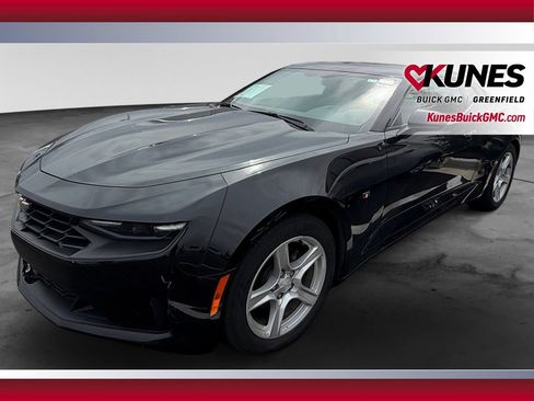 Used 2023 Chevrolet Camaro LT RWD image 6