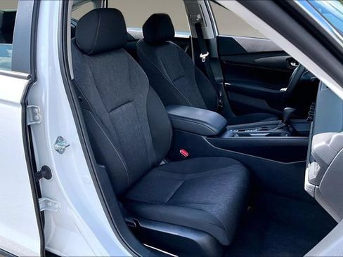Used 2023 Honda Accord LX image 25