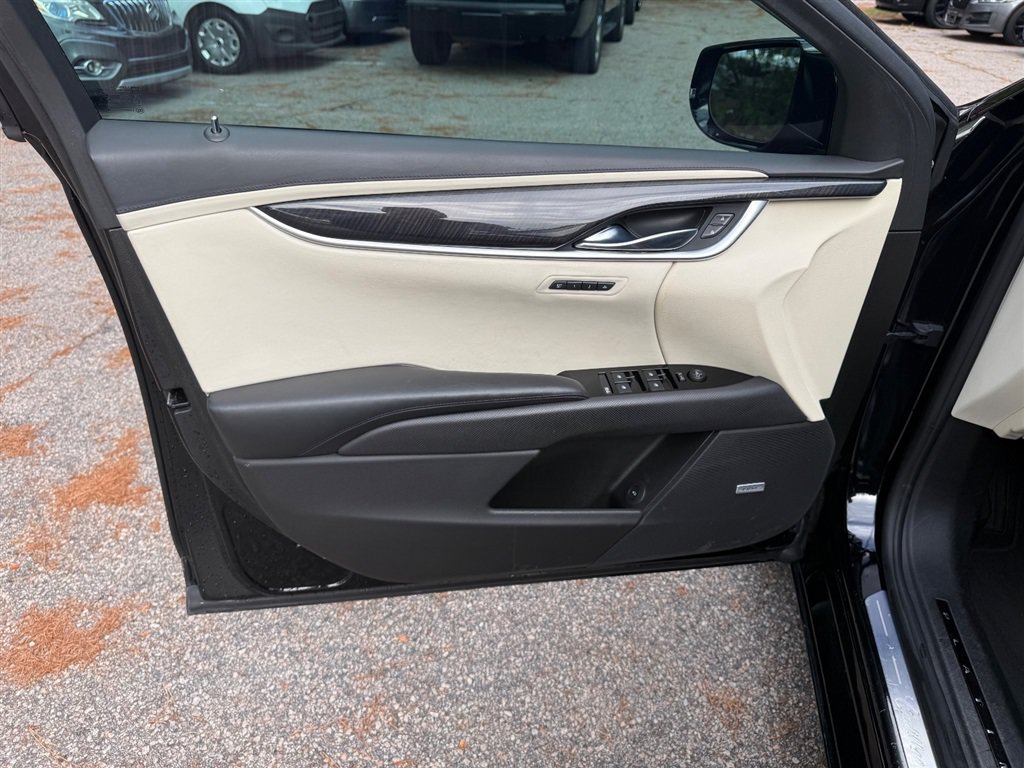 Used 2015 Cadillac XTS Platinum AWD/4WD image 13