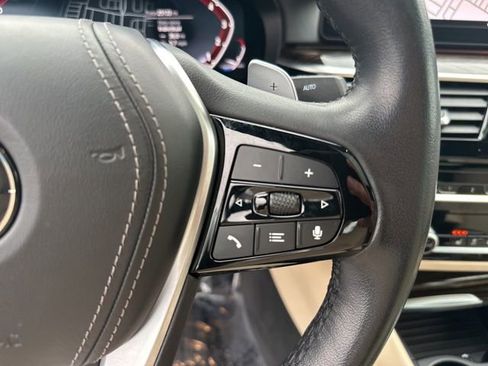 Used 2022 BMW 530i xDrive w/ Convenience Package image 25