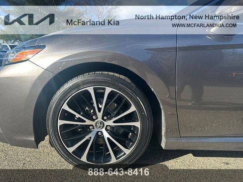 Used 2019 Toyota Camry SE image 23