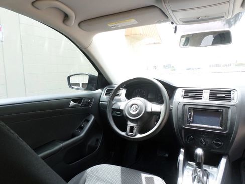 Used 2014 Volkswagen Jetta S image 13