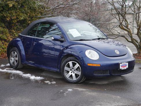 Used 2006 Volkswagen Beetle Convertible w/ Package 1 image 21
