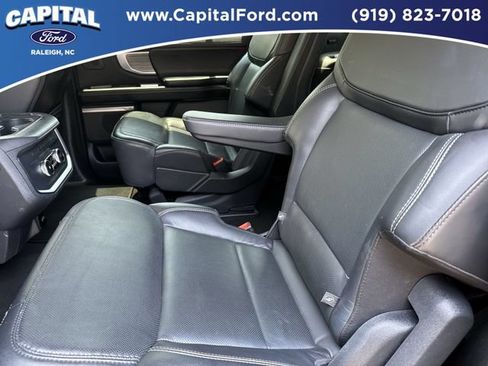 Certified 2025 Ford Expedition Max Platinum w/ Driver's Package AWD/4WD image 18