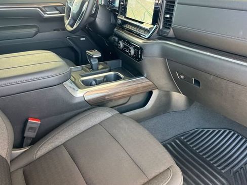 Used 2024 Chevrolet Silverado 1500 RST w/ Convenience Package II RWD image 19