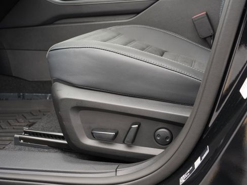 New 2026 Mitsubishi Outlander SE image 16