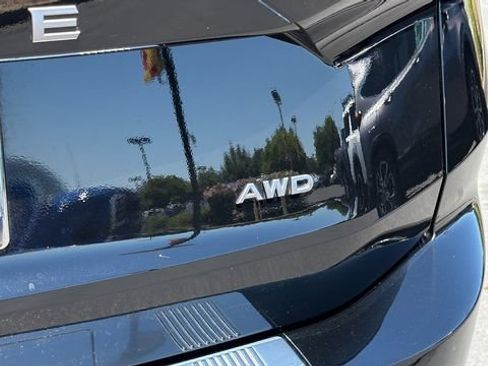 Used 2025 Nissan Rogue SV AWD/4WD image 11