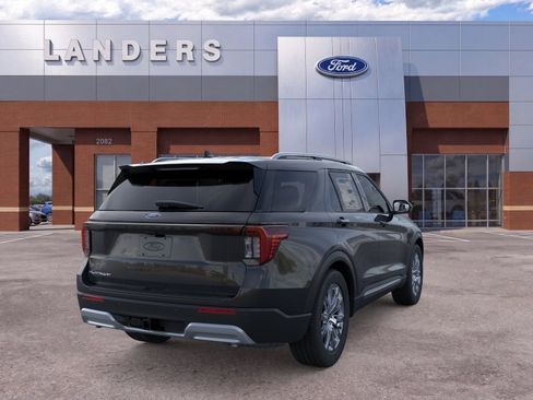 New 2026 Ford Explorer Platinum RWD image 8
