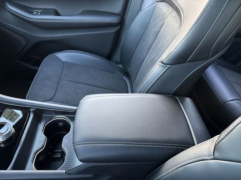 New 2025 Jeep Grand Cherokee Altitude image 19