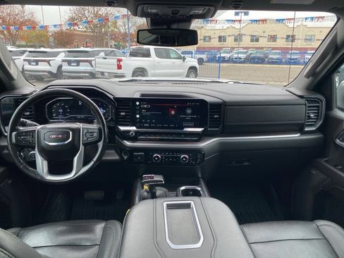 Used 2022 GMC Sierra 1500 SLT w/ SLT Premium Plus Package image 3