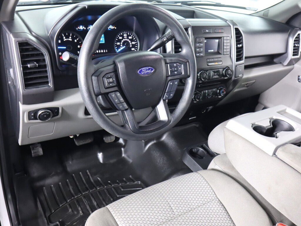Used 2017 Ford F150 XLT AWD/4WD image 9