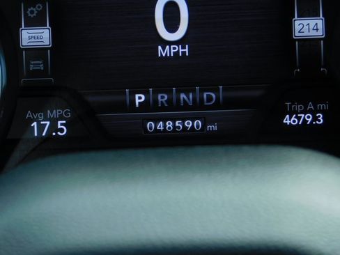 Used 2024 RAM 1500 Laramie image 17