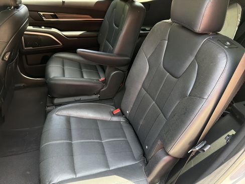 Used 2021 Kia Telluride EX w/ EX Premium Package AWD/4WD image 19