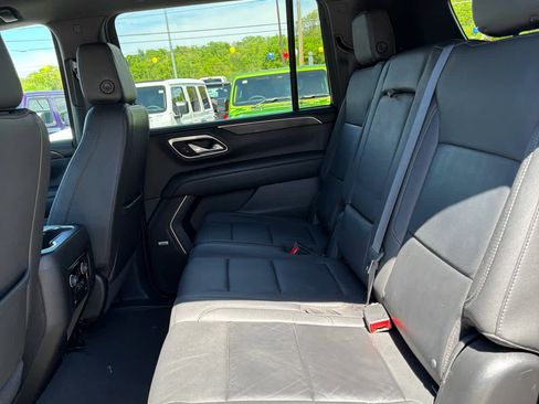 Used 2024 Chevrolet Suburban LT AWD/4WD image 12