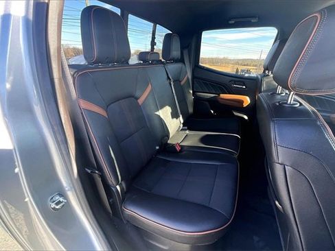 Used 2023 GMC Canyon AT4 image 24