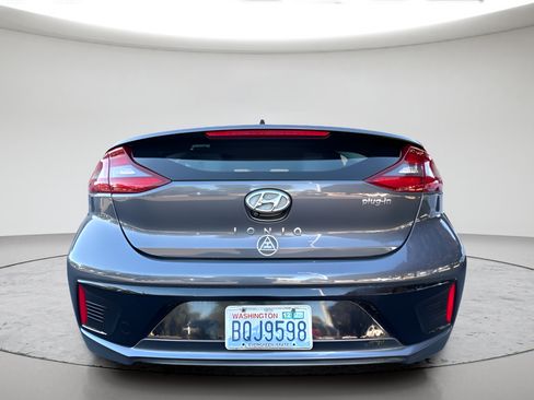 Used 2018 Hyundai Ioniq Limited FWD image 6