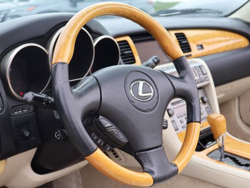 Used 2002 Lexus SC 430 Convertible RWD image 19