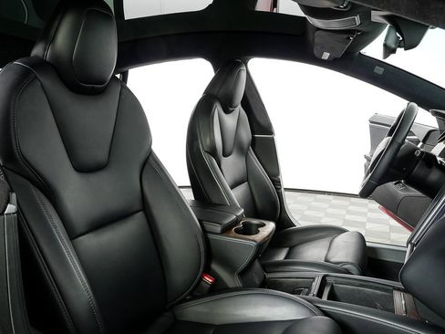 Used 2020 Tesla Model S Performance image 22