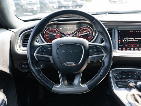 Used 2015 Dodge Challenger SRT Hellcat RWD image 15