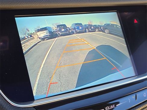 Used 2017 Cadillac XT5 Luxury w/ Driver Awareness Package image 19