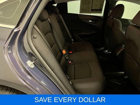 Used 2025 Chevrolet Malibu RS FWD image 5