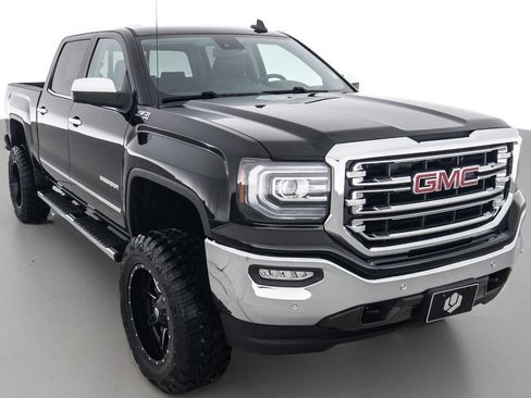 Used 2018 GMC Sierra 1500 SLT image 1