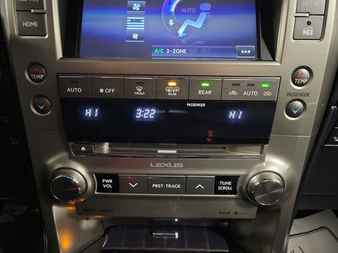 Used 2020 Lexus GX 460 Premium image 19