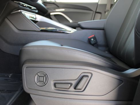 New 2025 Audi Q5 Premium image 20