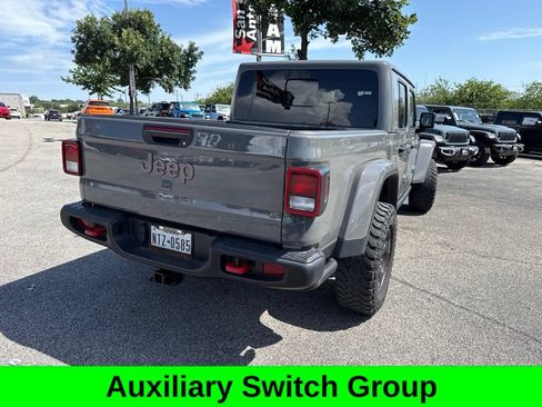 Used 2020 Jeep Gladiator Rubicon AWD/4WD image 7
