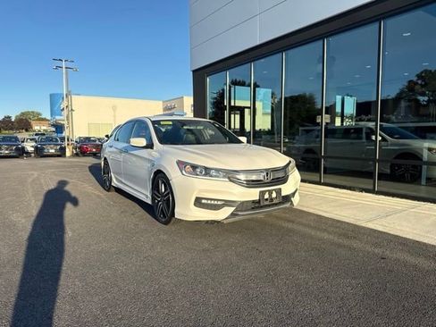 Used 2016 Honda Accord Sport image 1