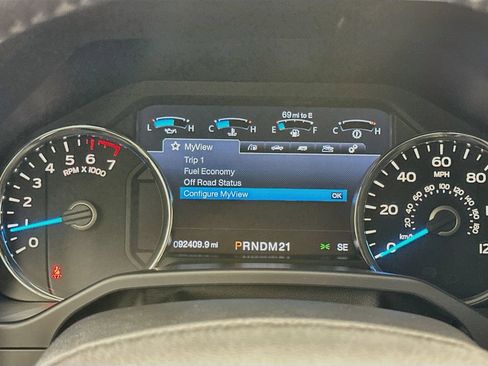 Used 2015 Ford F150 Platinum w/ Trailer Tow Package AWD/4WD image 13