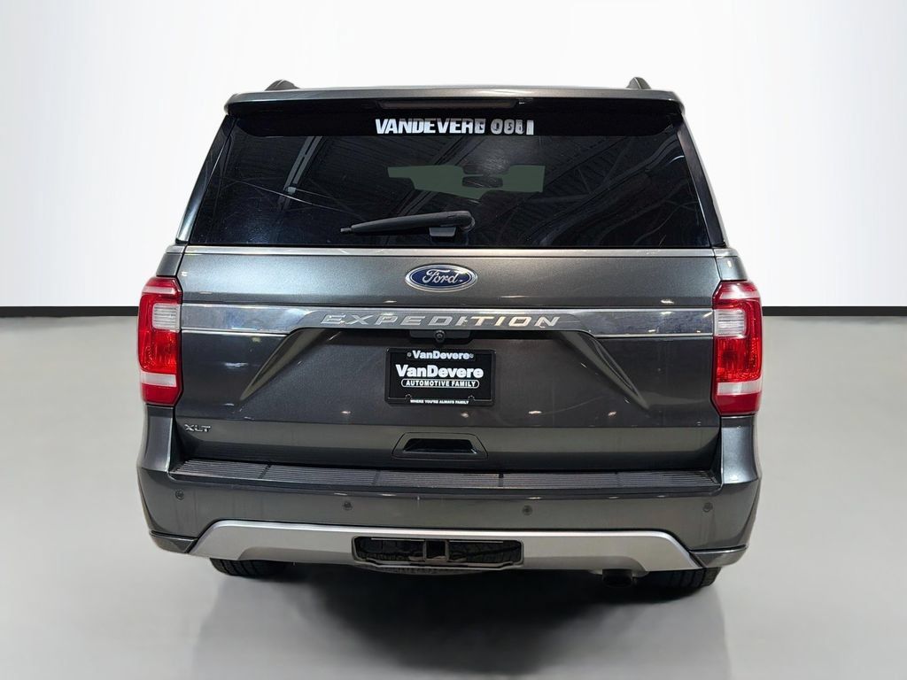 Used 2018 Ford Expedition XLT AWD/4WD image 8