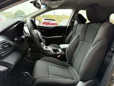 Used 2021 Subaru Outback Premium image 9