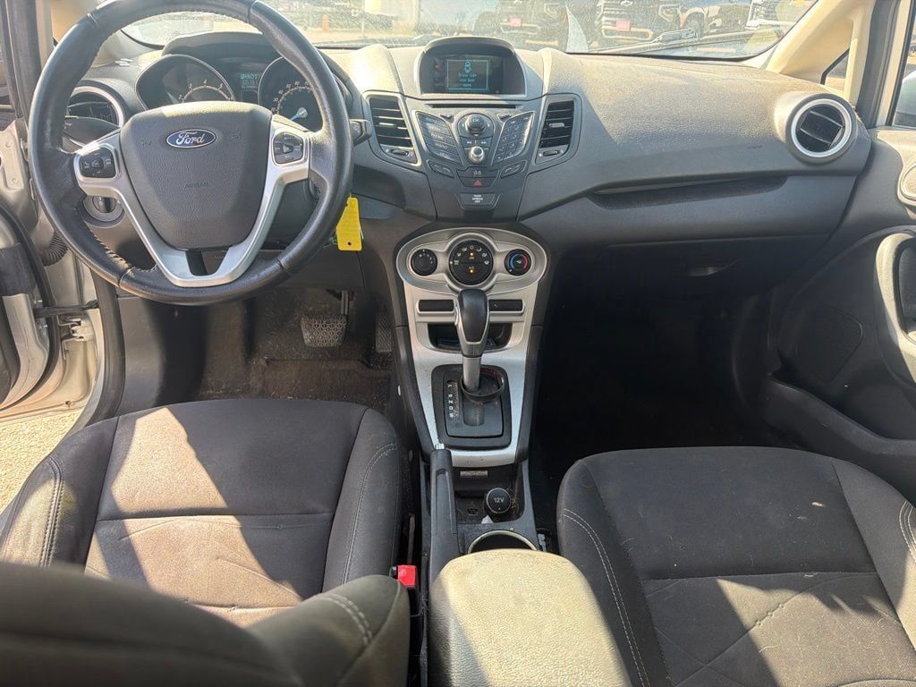 Used 2014 Ford Fiesta SE FWD image 21